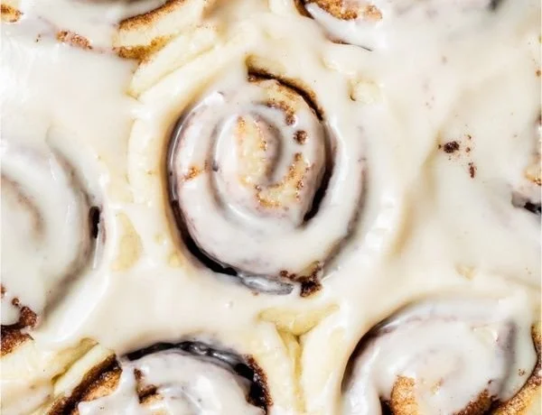 Homemade Easy Vegan Cinnamon Rolls