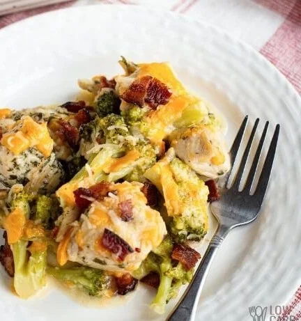 Low-carb casserole recipe with vegetables and cheese for a healthy meal